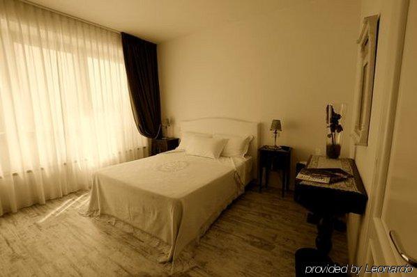 Hotel Domus Lina Fiumicino Esterno foto