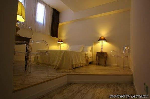 Hotel Domus Lina Fiumicino Esterno foto